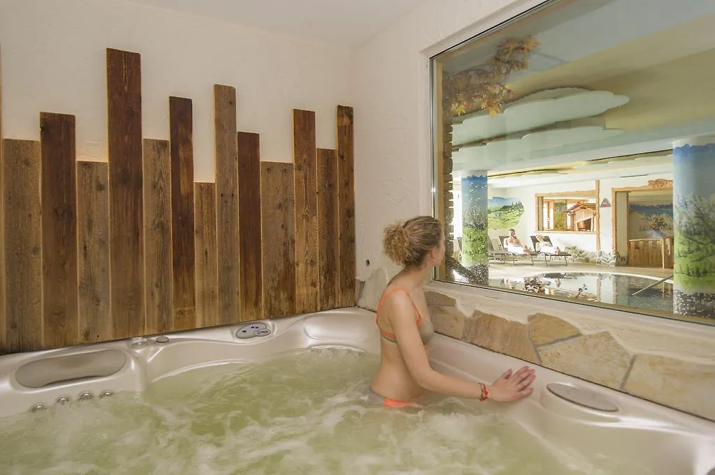 Sport Hotel Vittoria Passo del Tonale 4*,