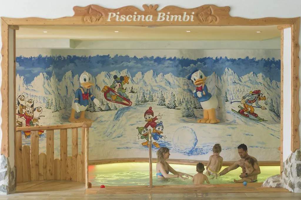 Sport Hotel Vittoria Passo del Tonale 4*,  Italy