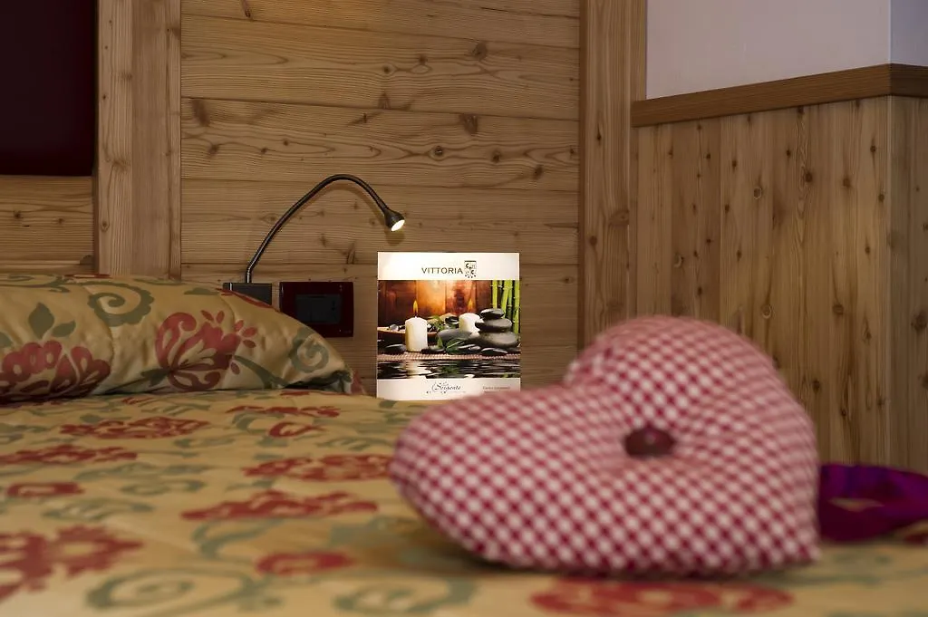 Sport Hotel Vittoria Passo del Tonale 4*,